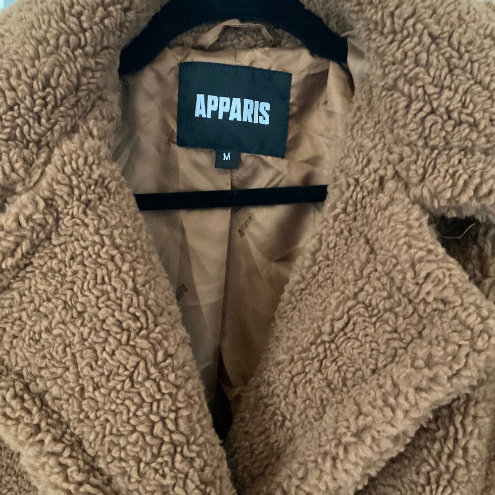 Apparis gorgeous warm Medium Teddy coat!
